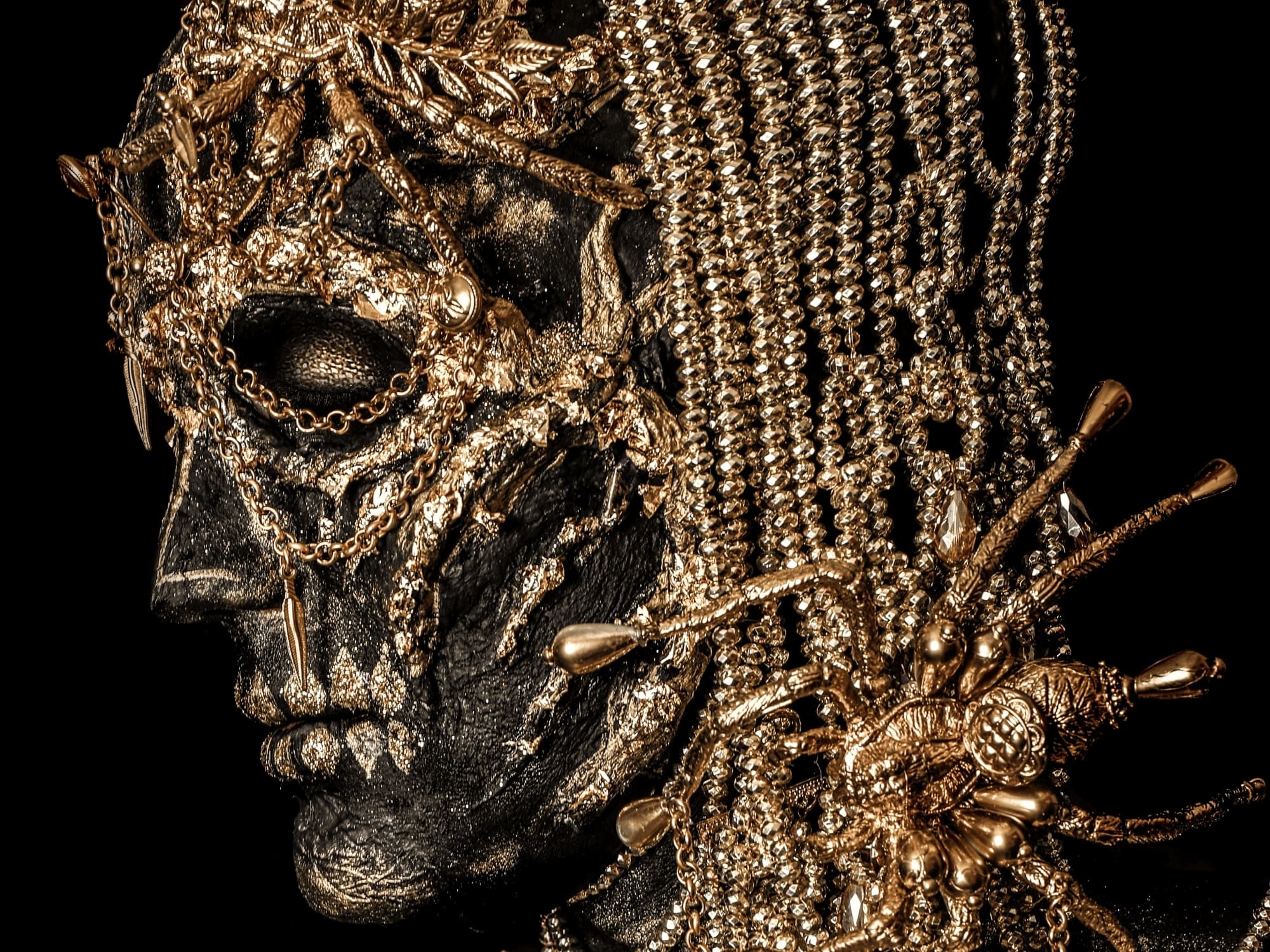 M-Art Academy, secção editorial com módulos de inclusão